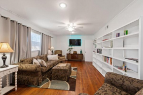 Cajun Stays-Marie Antoinette Pet-Friendly